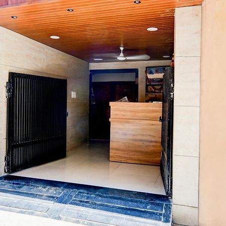 Super Hotel O D.V Near Medanta Hospital Индор Екстериор снимка