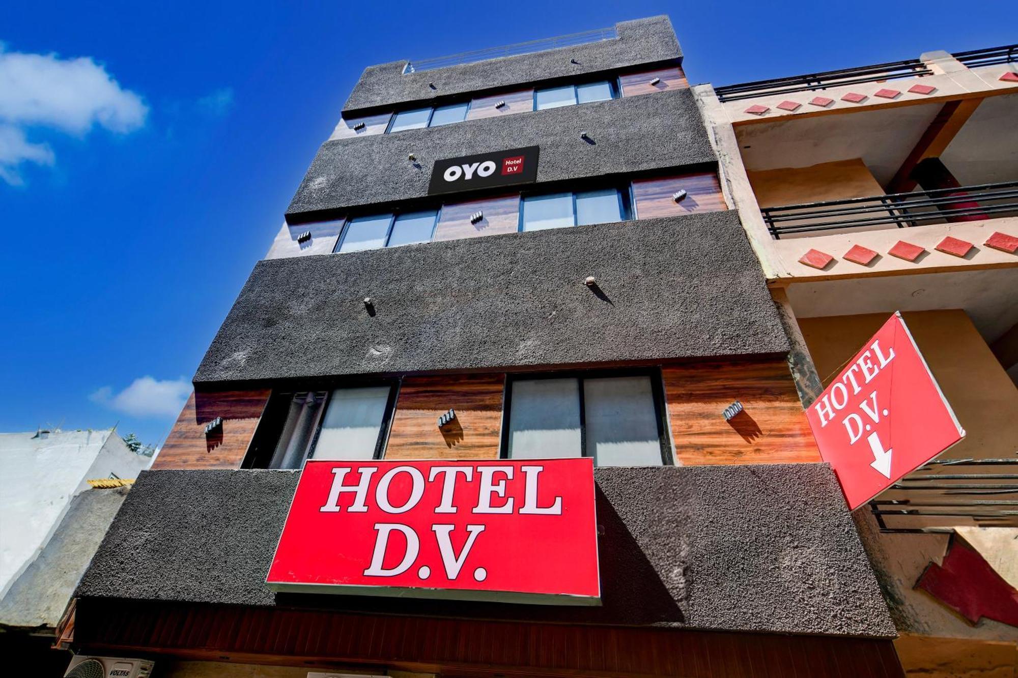 Super Hotel O D.V Near Medanta Hospital Индор Екстериор снимка