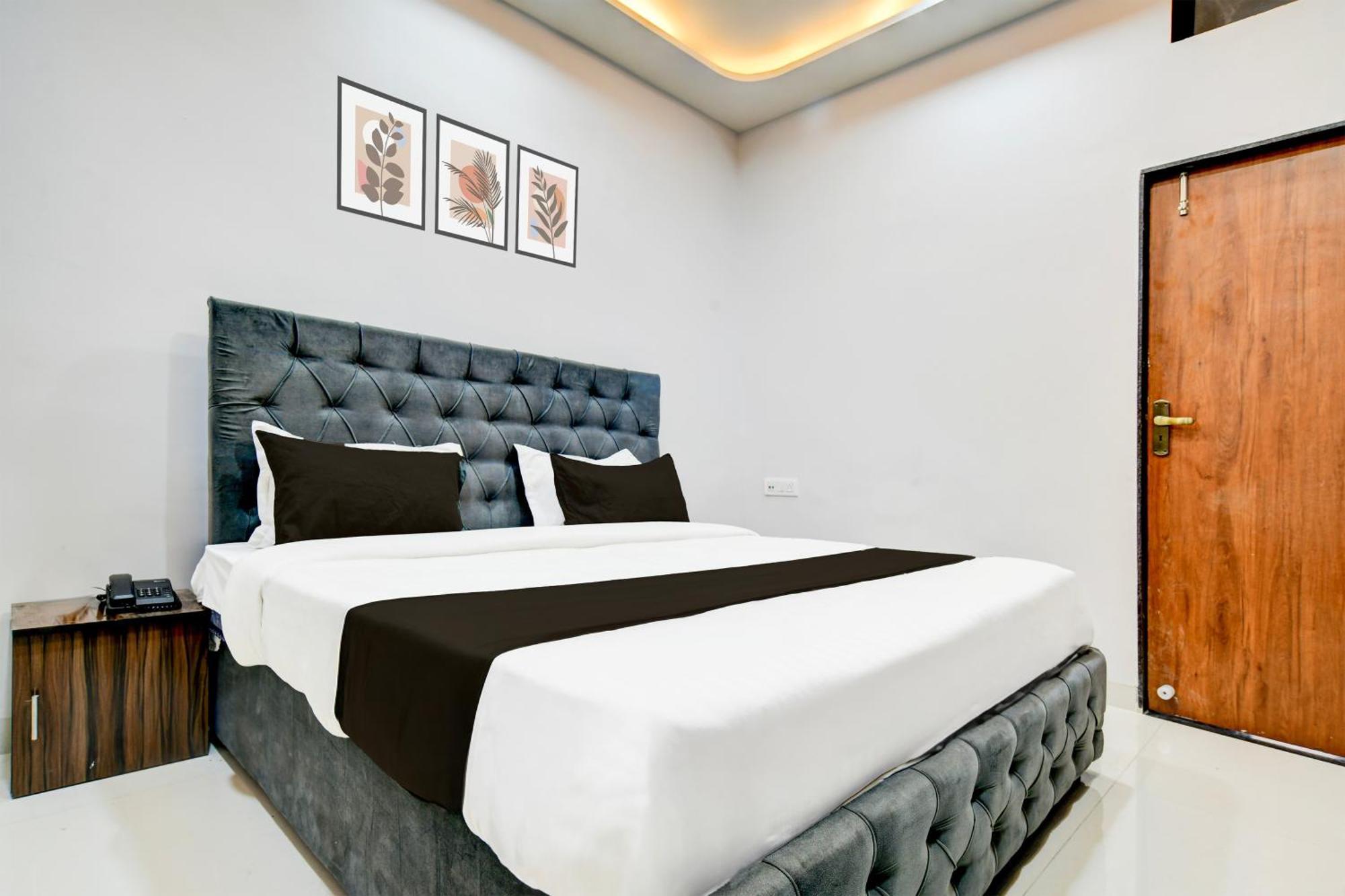 Super Hotel O D.V Near Medanta Hospital Индор Екстериор снимка